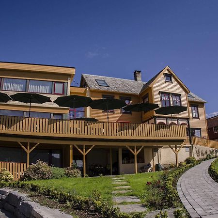 Lavik Fjord Hotel&Apartments Eksteriør billede