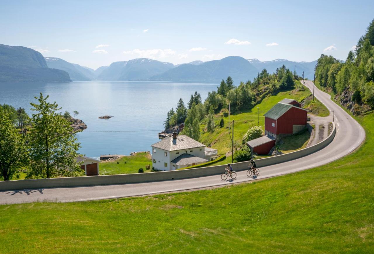 Lavik Fjord Hotel&Apartments Eksteriør billede